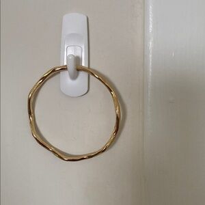 Elegant White and Gold Wall Hook